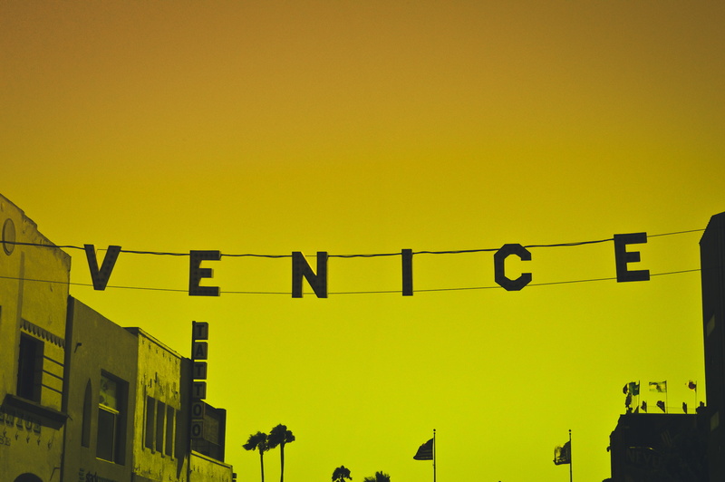 copy space, street, built structure, architecture And Buildings, building, banner, day, communication, signage, architecture, yellow, Venice, electricity