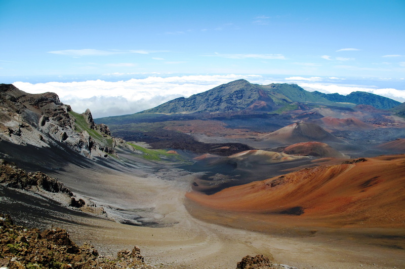 clear, beauty in nature, land, nature, environment, sky, arid climate, remote, mountains, non-urban scene, mountain range, hawaii, landscape, scenics - nature