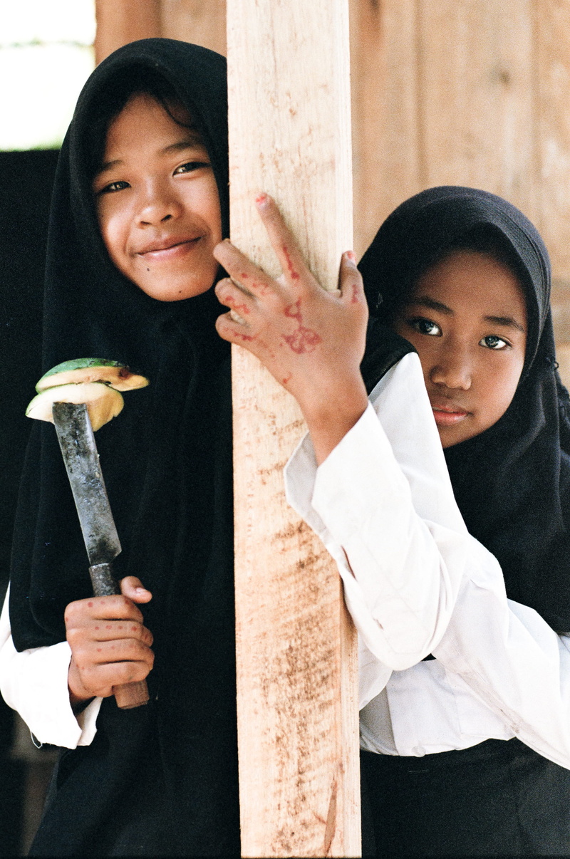 lifestyles, middle Eastern Culture, film, headscarf, indigenous Culture, mango, fashion, beautiful, cheerful, happy, kids, african Ethnicity, happiness