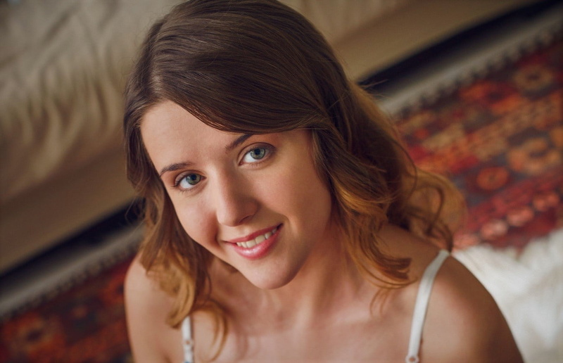domestic room, brown hair, smiling, model, cheerful, beauty, blue eyes, one person, MetArt Magazine, happiness, beautiful people, hairstyle, Sybil A, women