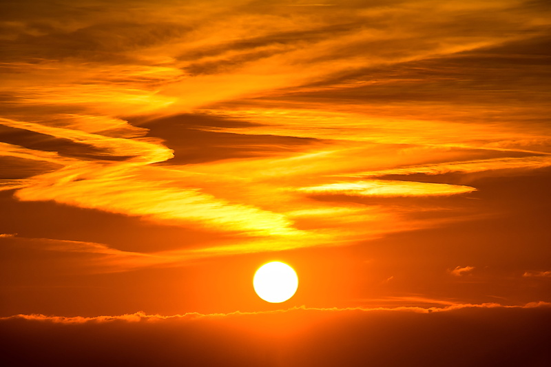 setting sun, 5K, dramatic sky, evening sky, sunset, scenics - nature, fireball, cloudscape, environment, photo, tranquil scene, space, idyllic, sun, clouds
