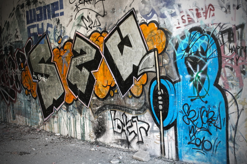 graffiti, art and craft, mural, wall, male likeness, graphite, street art, no people, creativity, multi colored, city, built structure, wall - building feature