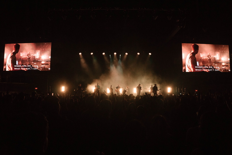enjoyment, praise, band, night, crowd, performance, stage - performance space, architecture, stage, lifted hands, 5K, worship, group of people, music festival