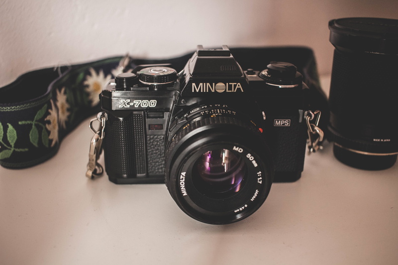 close-up, table, digital camera, old, photographic equipment, camera - Photographic Equipment, western script, selective focus, equipment, 4K, still life