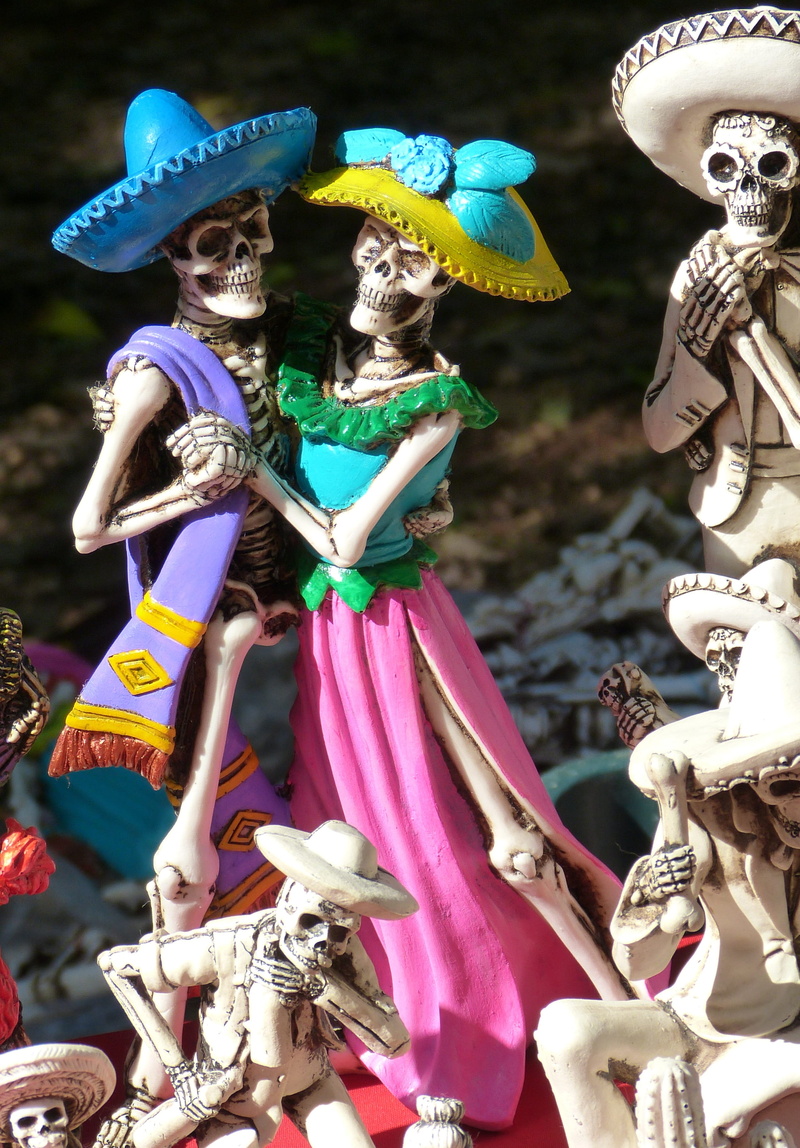 creativity, figurine, close-up, art and craft, la catrina, macabre, retail, variation, día de muertos, skull, for sale, male likeness, sculpture, toy, bizarre