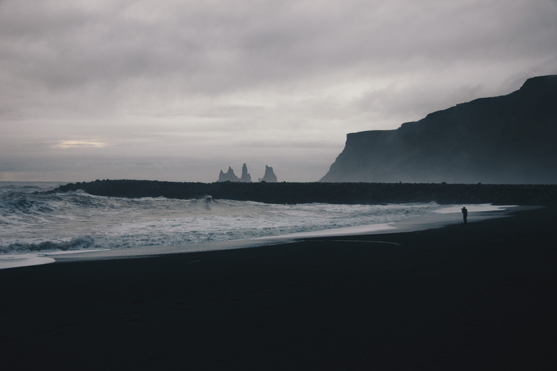 reynisfjara, outdoors, iceland, rock, mountain, water, sky, gloomy, beach, near, cliff, breakwater, nature, beauty in nature, 5K, land, tranquility, photo