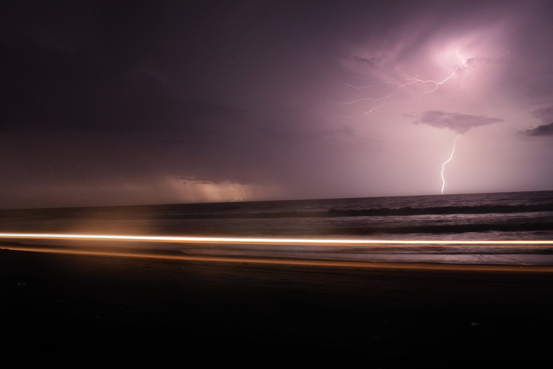 horizon, sky, relampago, photography, thunderstorm, night, digital composite, storm cloud, beauty in nature, struck, dark, no people, illuminated, playa