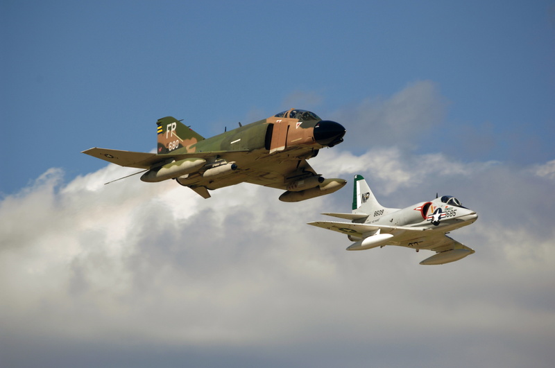 flight, Phantom II, deck, 4K, F-4, the sky, attack, A-4 Skyhawk, multipurpose, fighter, McDonnell Douglas