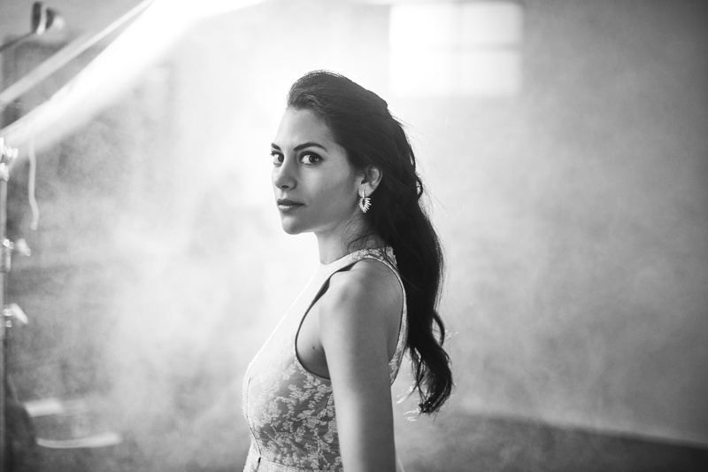 celebrities, young women, monochrome, looking, 4k, fashion, standing, beauty, side view, girls, portrait, inbar lavi, women, black and white, waist up