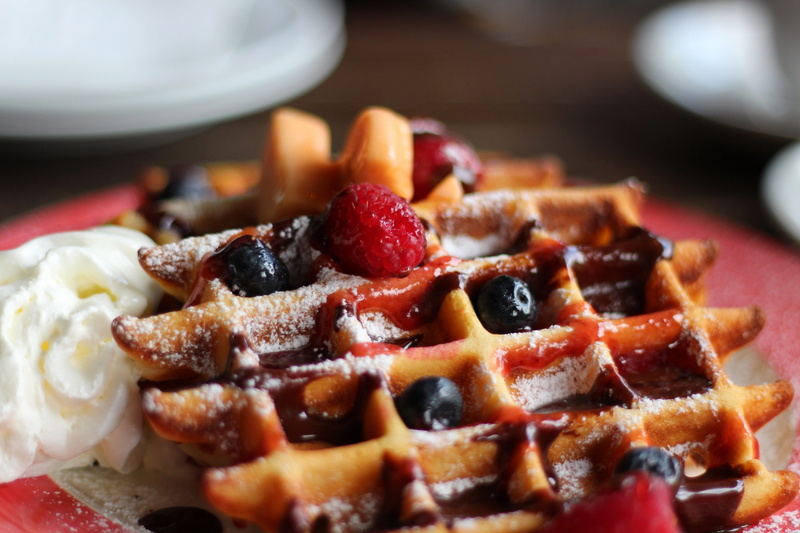 healthy eating, sweet Food, indoors, 4K, dessert, ready-to-eat, pastry, gourmet, Waffles, blueberry, food/Drink, food And Drink, tart - dessert, food