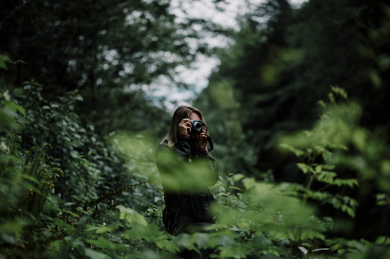 5K, goodmorning, human Face, woman, mystery, flower, taking photo, horror, taking, nature, young Adult, forest, hike, tree, hdwallpaper, leaf, women, person