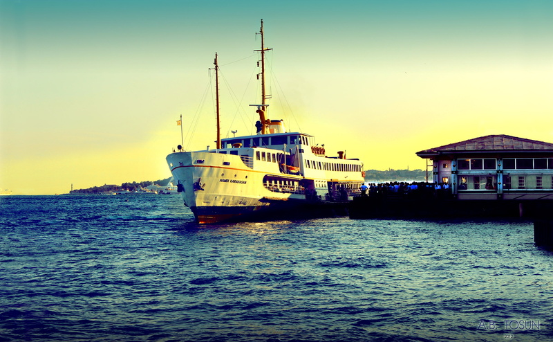 bosphorus, 2K, nature, istanbul, Landscapes, cities, ocean, hd, legend, turkey, ships, oceans, heaven, bridge, steamsh, urban, art