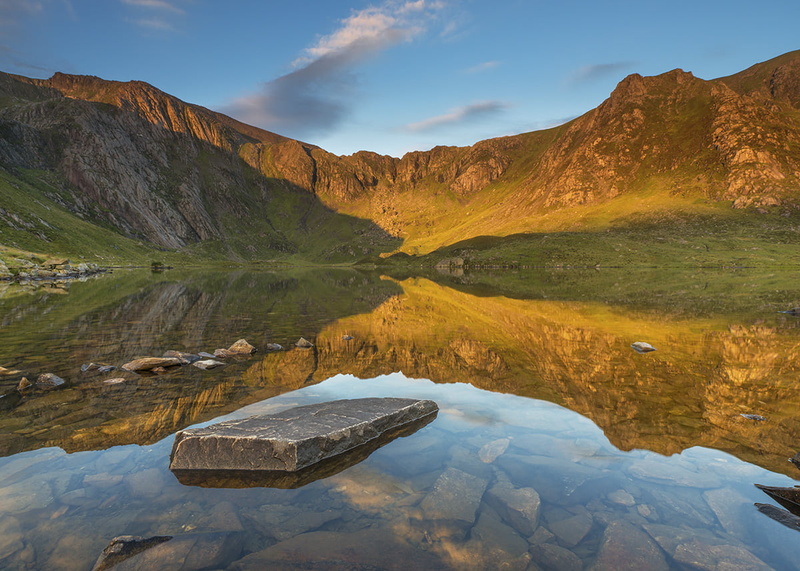 480P, reflection, rock - Object, Cwm Idwal, surround, Snowdonia, blue, hanging valley, clear  day, calm, rocks, lake  mountains, Kitchen, landscape, nature