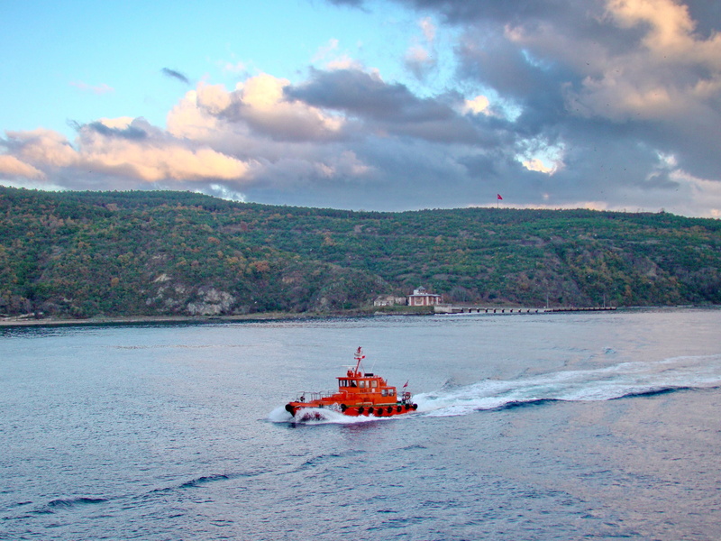 nature, clouds, travel, the pilot, sea, leau, bateau-pilote, bridge, la mer, ship, canal, mountain, 2K, strait, nautical vessel, holiday, istanbul, channel