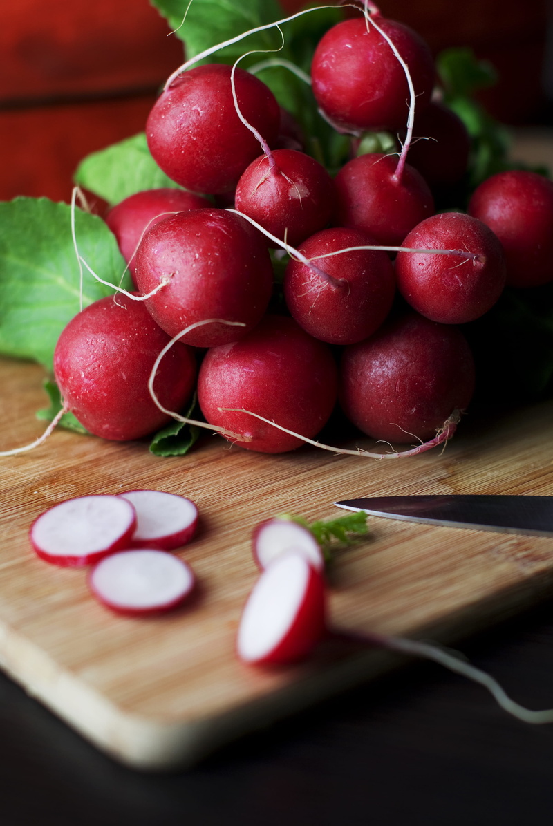 4K, healthy eating, freshness, food and drink, radishes, radish, fruit, tomato, wellbeing, vegatables, red, root vegetable, no people, close-up, selective focus
