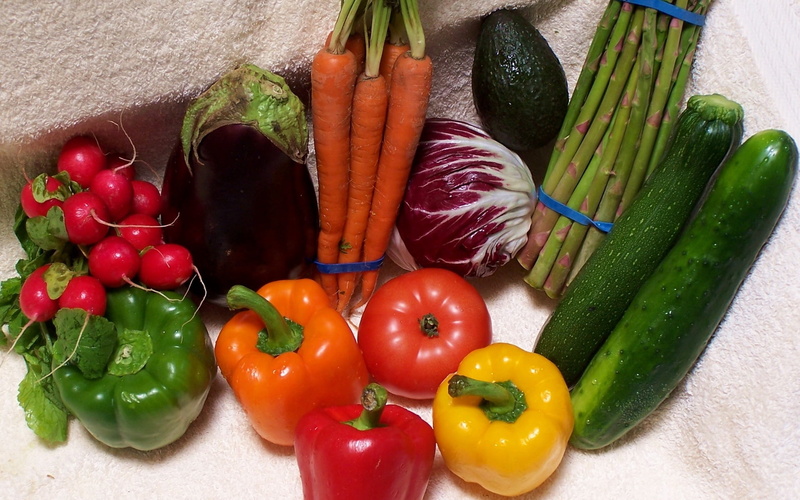 garden radish, group of Objects, ingredient, nature, lettuce, backgrounds, tomato, raw Food, rustic, no People, variety, bell pepper, green Color, vegan Food