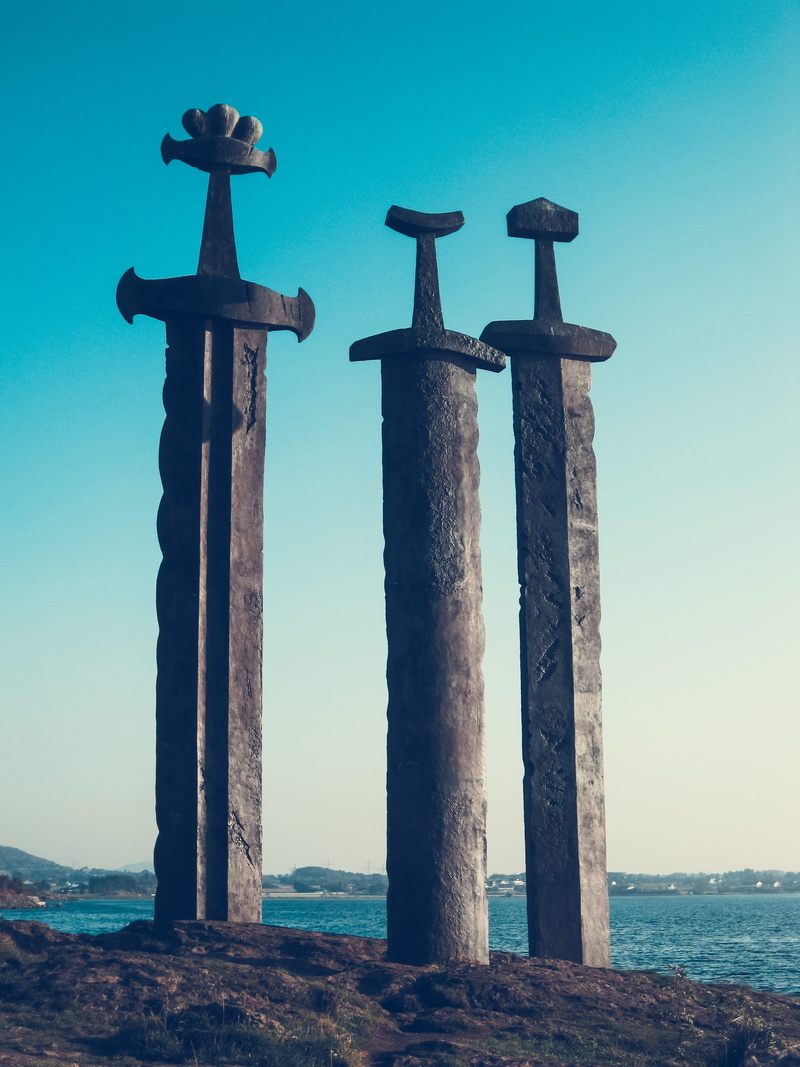 stone, water, blue, no people, nature, norway, viking, statue, clear sky, norse, sea, outside, pole, architecture, outdoors, horizon, 2K, outdoor, built structure
