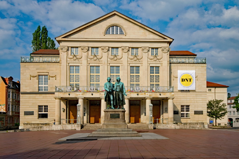 nature, building exterior, history, government, johann wolfgang von, architectural column, statue, germany, outdoors, built structure, 5K, schiller, day