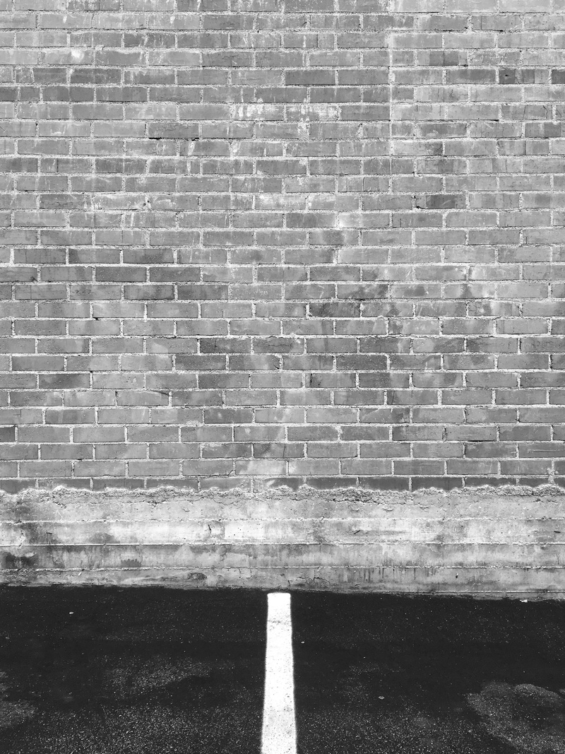 bnw, city, day, face, bench, shorts, nature, brick wall, pattern, direction, united states, los angeles, built structure, apparel, stone wall, architecture