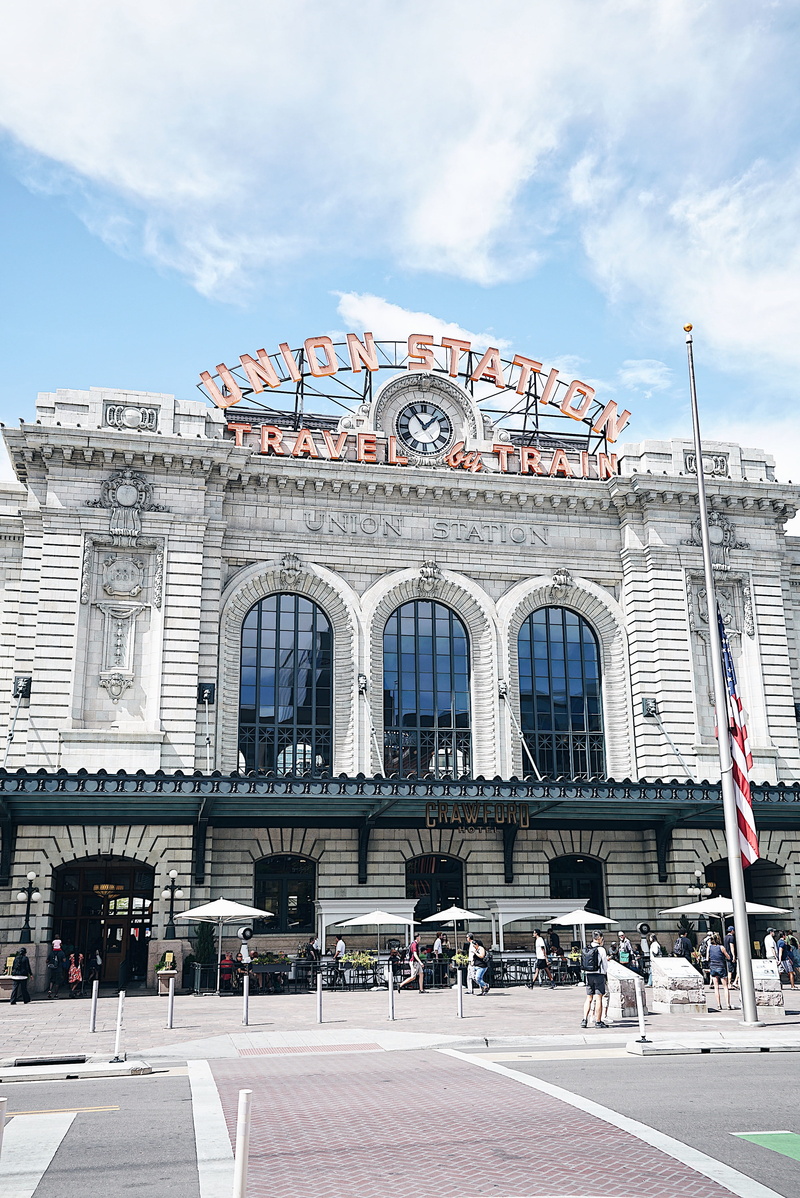 built structure, outdoors, arch, tourism, large group of people, buildings, 4K, travel destinations, real people, lodo, downtown denver, sky, urban, colorado