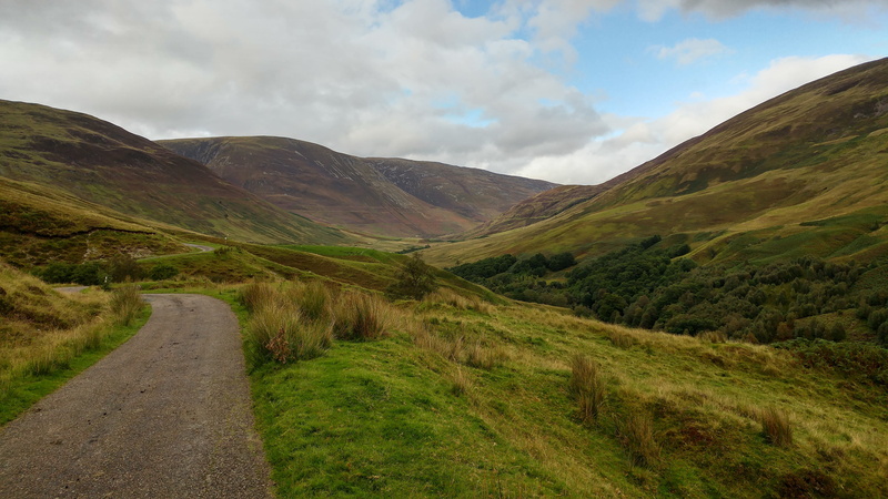 moor, 5K, valley, landscape, beauty in nature, nature, no people, idyllic, glen roy, non-urban scene, tranquil scene, countryside, road, plant, mountain peak