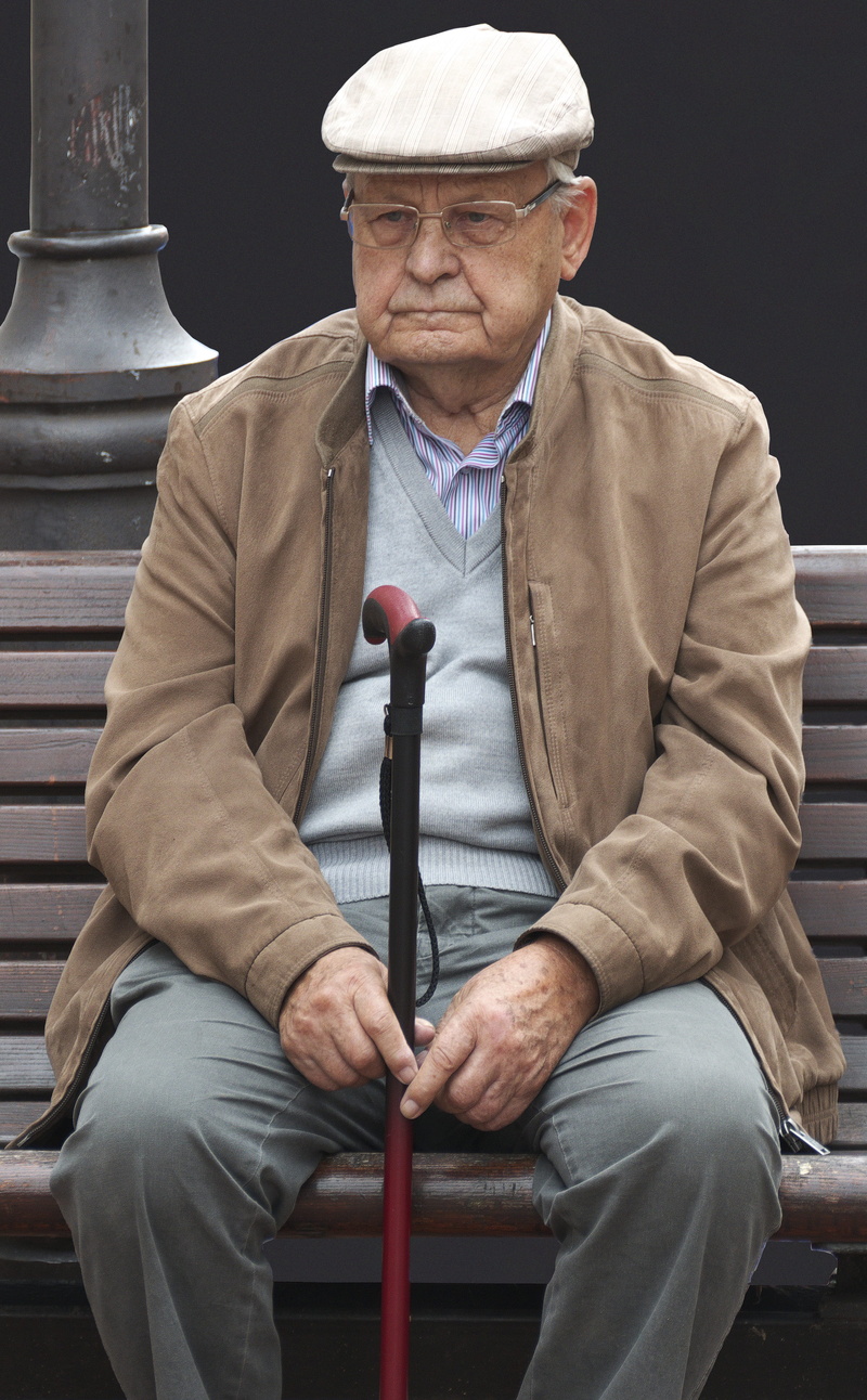 mature men, mature adult, one person, cane, rest, men, walking cane, glasses, holding, bench, old man, old human, thinking, old, wait, pensioners, cap