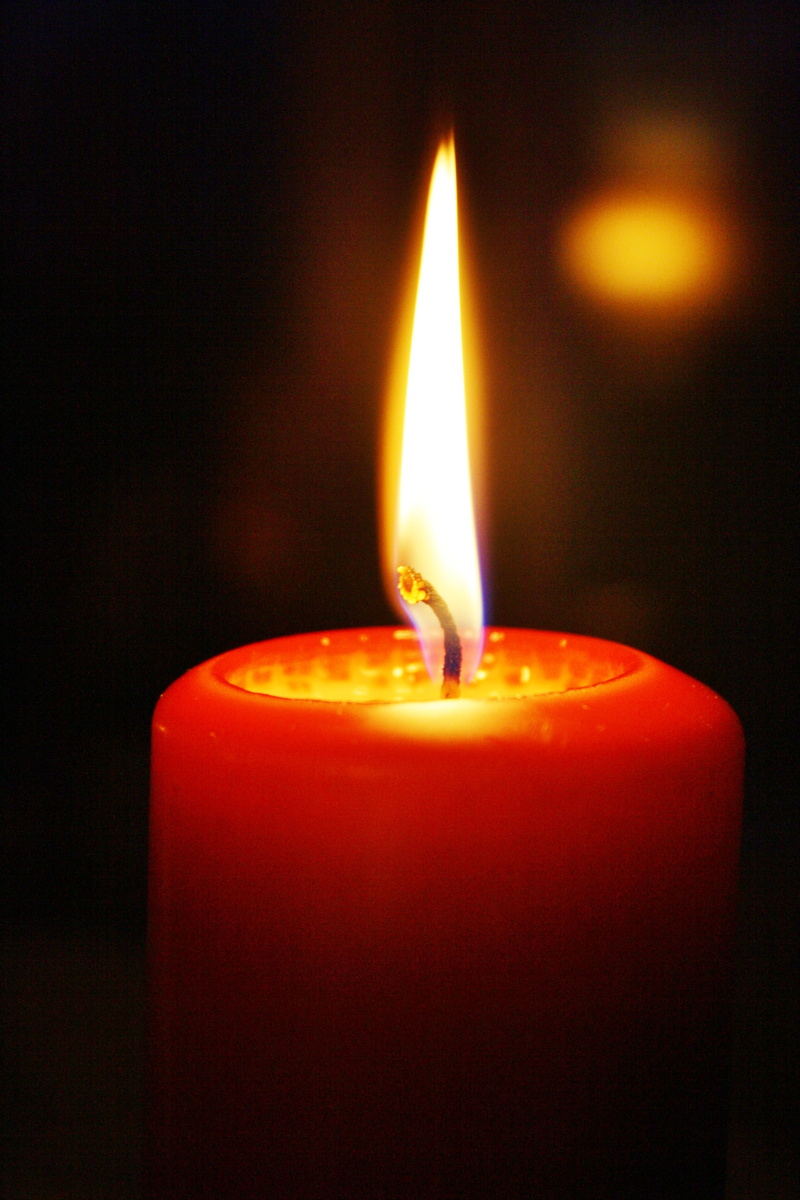 Candle, Advent, Flame, close-up, focus on foreground, heat - temperature, luminosity, red, burning, wax, Warm, indoors, 4K, glowing, selective focus, domestic room