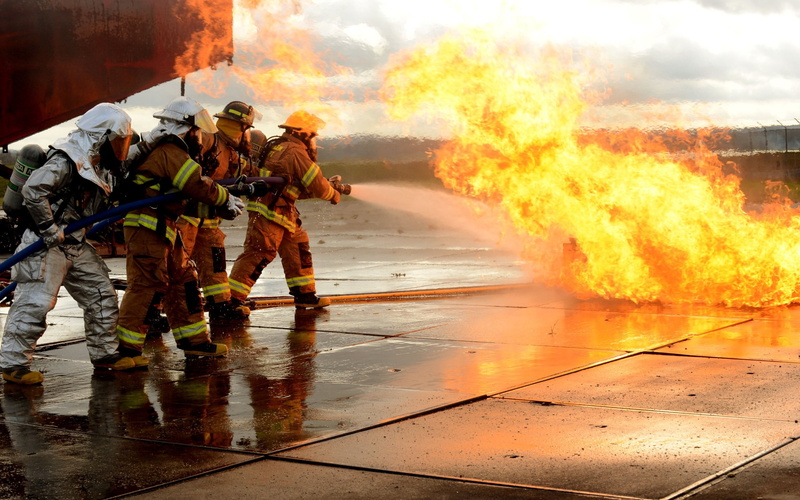 smoke - physical structure, heat - temperature, 2K, firefighter, orange, s, flame, water, warning sign, men, accidents and disasters, fire, firefight