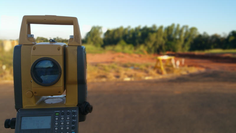 plant, landscape, black, photography, no people, topography, focus, machinery, daytime, surveying, day, land, shallow, 5K, focus on foreground, tree, survey