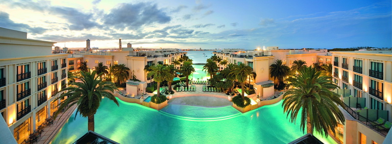 luxury hotel, palm tree, gold, Photography, wealth, outdoors, panoramic view, coast, Travel, water, built structure, nature, tropical climate, cloud - sky