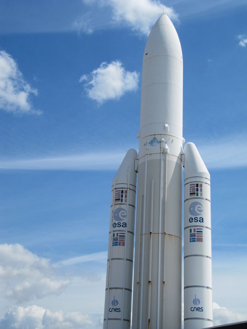 nature, white, built structure, low angle view, travel, blue, tower, building exterior, Rocket, all, water, architecture, rocket, ariane, Esa, machinery