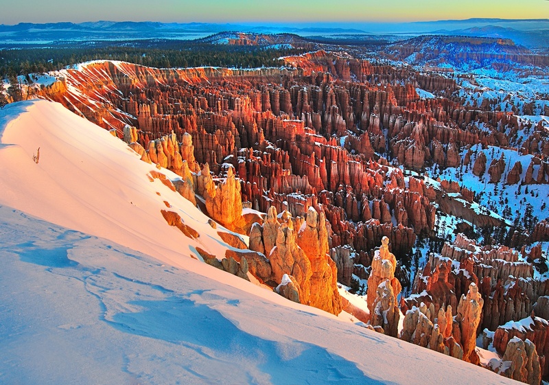 erosion, rugged, park, geological, utah, travel, snow, tourism, solid, pinnacles, sandstone, environment, land, winter, outdoors, natural, non-urban scene