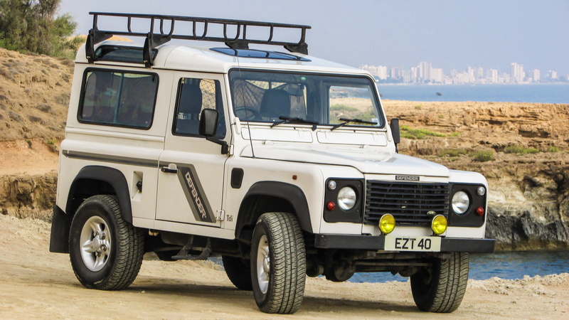 stationary, no people, adventure, parking, 4x4, defender, building exterior, dirt, off-road vehicle, off-road, mode of transportation, summer, architecture