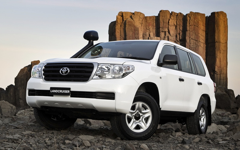 car, landcruiser, motor vehicle, sky, outdoors, mode of transportation, transportation, rock, 1080P, land, wheel, white, Cars, Toyota, clear sky, no people