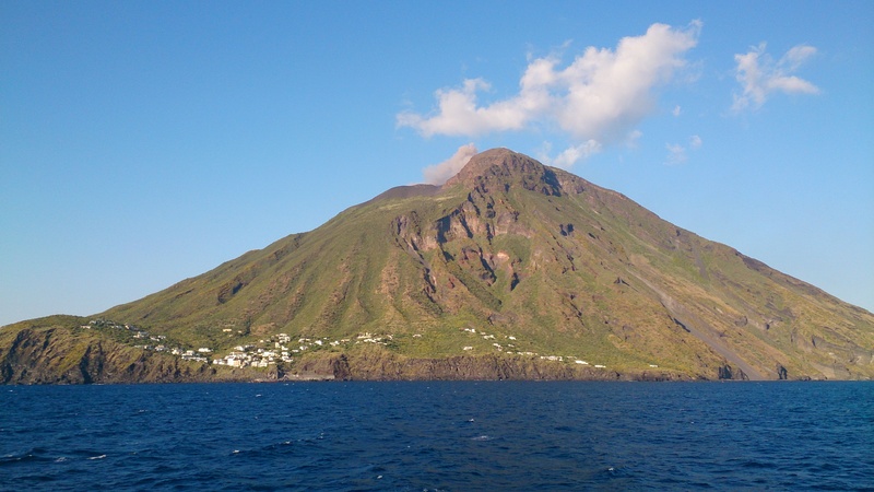 non-urban scene, scenics - nature, stromboli, volcano, 4K, nature, sicily, tranquil scene, aeolian islands, body, day, italy, waterfront, idyllic, near