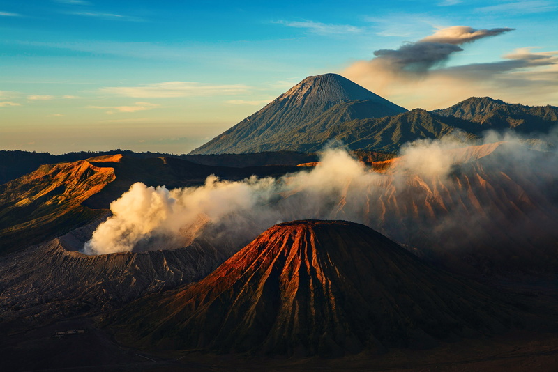 smoke - physical structure, power in nature, Tengger, active volcano Bromo, 1080P, volcanic crater, emitting, erupting, non-urban scene, no people, mountain peak