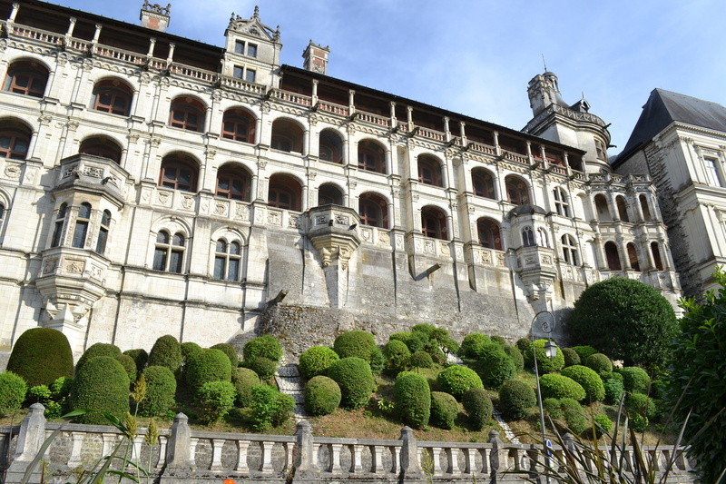 architecture, pilasters, travel, arches, château de françois first, royal castle, building exterior, the kings castle, low angle view, 4K, arcade, tree
