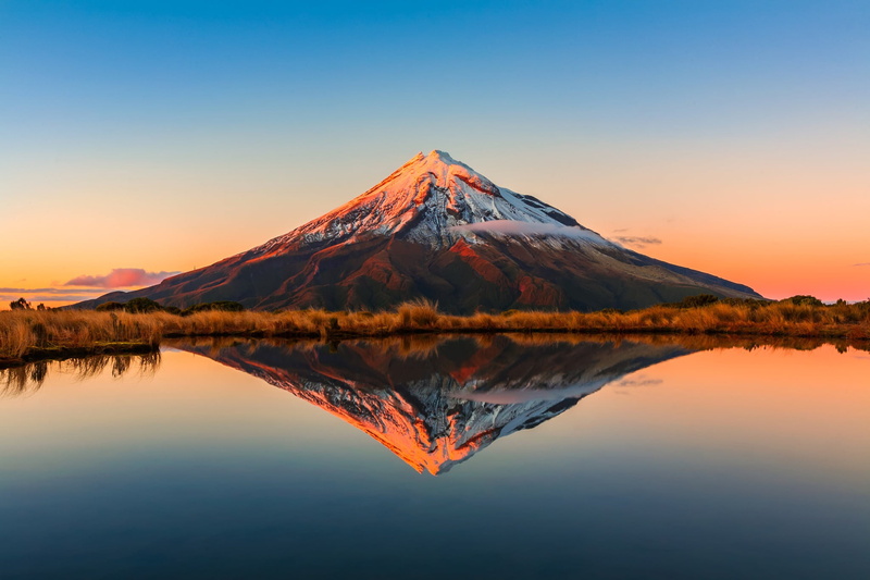 MT Taranaki, lake, reflection, the sky, New Zealand, 1080P