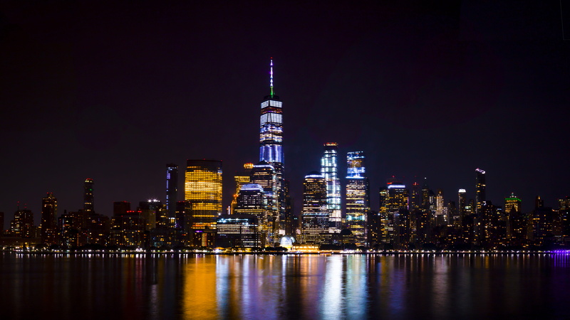 outdoors, architecture, sky, nightlife, financial district, travel destinations, 8K, jersey city, waterfront, built structure, night, office building exterior