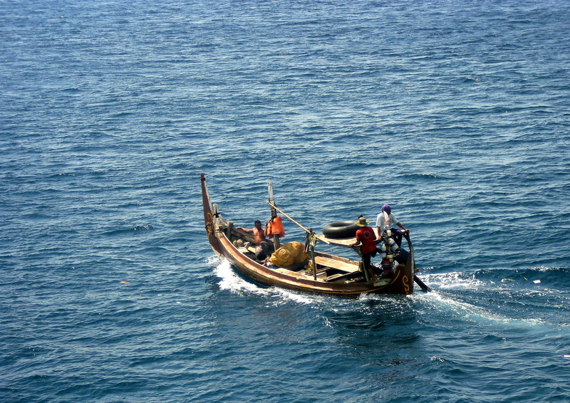 motion, fishing, mode of Transport, nature, real people, transportation, nautical Vessel, lifestyles, fisherman, sailing, sea, men, fishing industry, Laut