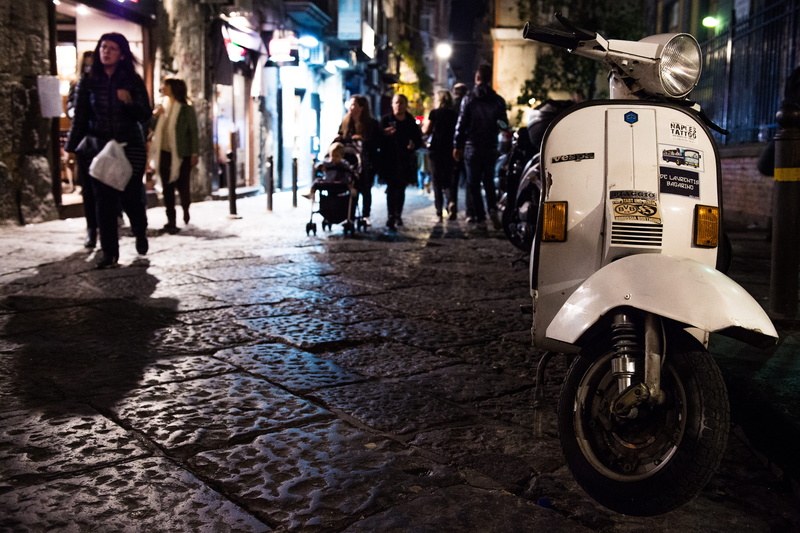 incidental people, men, italia, group of people, transportation, city, building exterior, mode of transportation, naples, women, travel, 4K, land vehicle