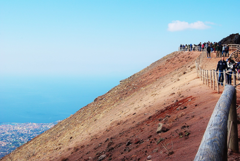 travel, outdoors, land, 4K, beauty in nature, real people, italy, nature, water, horizon over water, adult, women, mount vesuvius, sea, day, sky, group of people