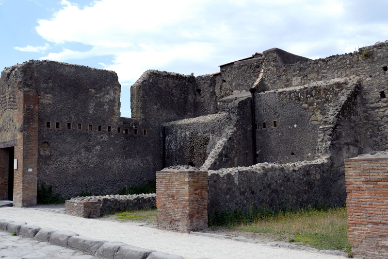 antiquity, excavation, ancient civilization, roman, tourism, abandoned, ancient, vesuvius, building exterior, historically, stone material, solid, day