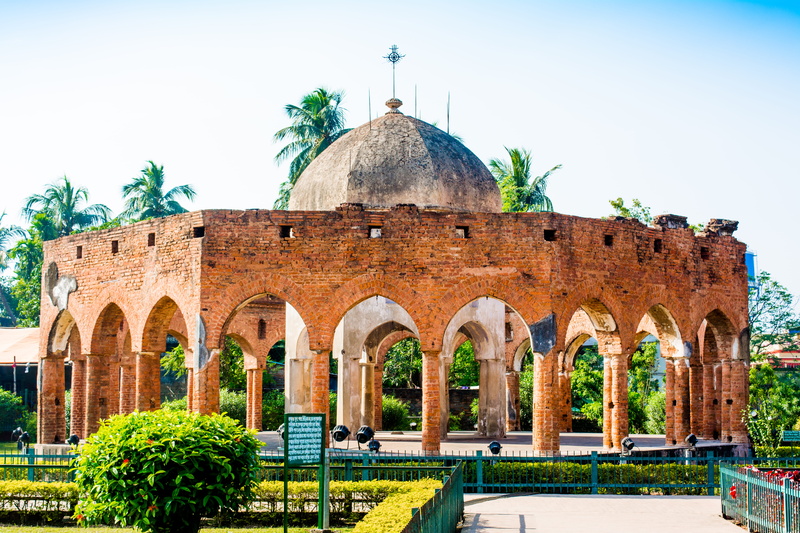 outdoors, nature, clear sky, architecture, 5K, landmark, tourism, concrete, temple, arched, bardahaman, arch, built structure, architectural column, travel destinations