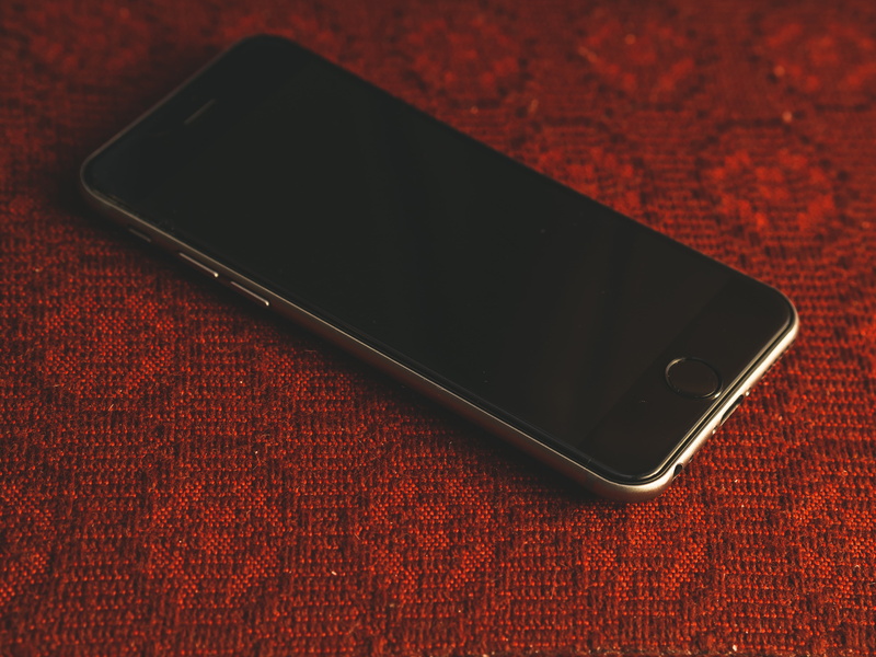 indoors, gadget, still life, blue, icloud, red, background, 4K, icon, portable information device, apple, touch, internet, high angle view, wireless Technology