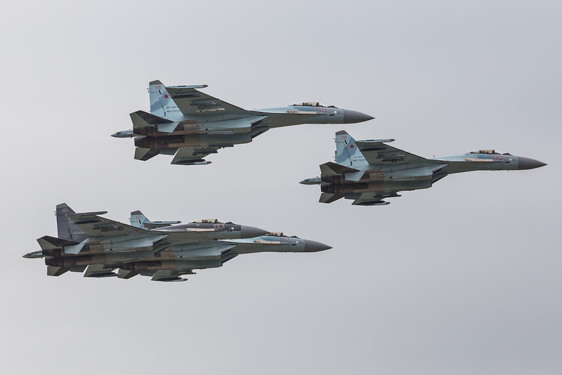 side view, nature, sky, clear sky, airplane, no people, plane, aerospace industry, warplanes, military airplane, airshow, army, air force, flying, mode of transportation