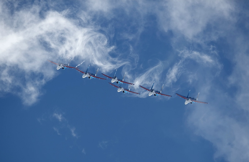 motion, day, airplane, fighter plane, aerobatics, cooperation, Russian Air Force, airshow, teamwork, aircraft, sky, low angle view, military aircraft, mode of transportation
