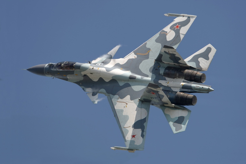 5K, sky, army, clear sky, side view, on the move, air vehicle, military, airplane, outdoors, war, day, no people, mode of transportation, nature, sukhoi su 30
