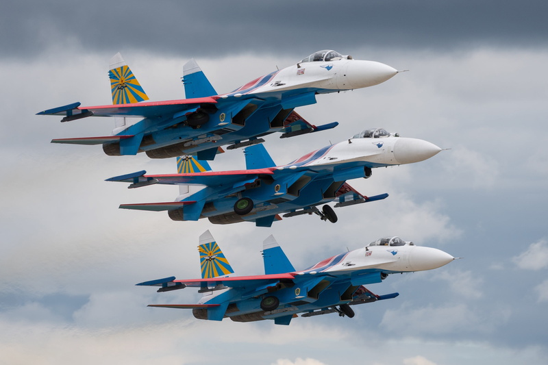 day, mid-air, sky, on the move, aerobatics, arrangement, cloud - sky, motion, transportation, 2K, low angle view, in a row, airplane, Sukhoy Su-27, air force