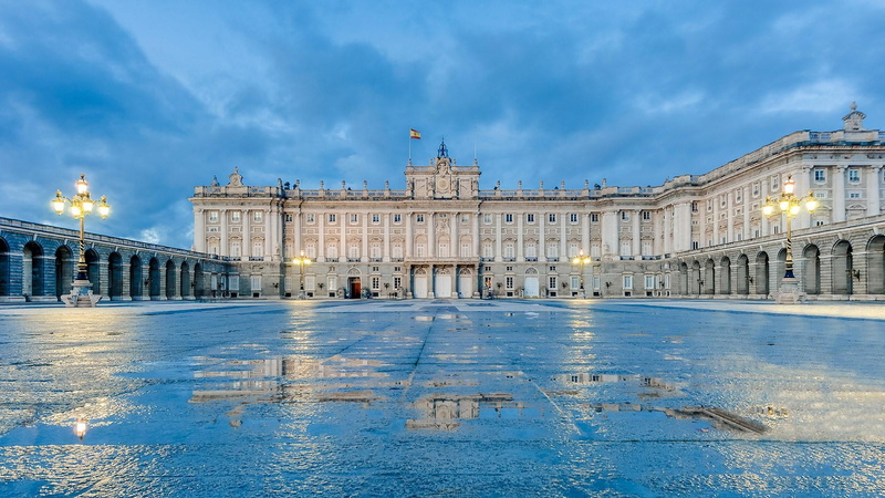 building, europe, cloud - sky, spain, built structure, illuminated, city, building exterior, wet, outdoors, palacio real, madrid, architectural column